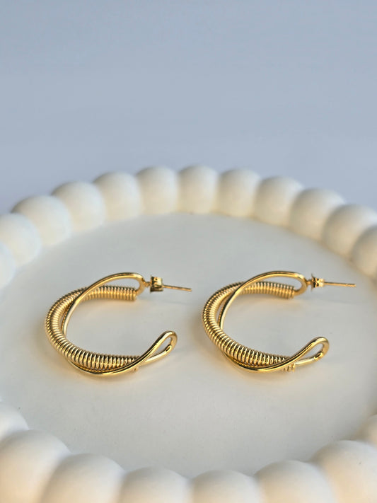 Delicate Curves Hoops
