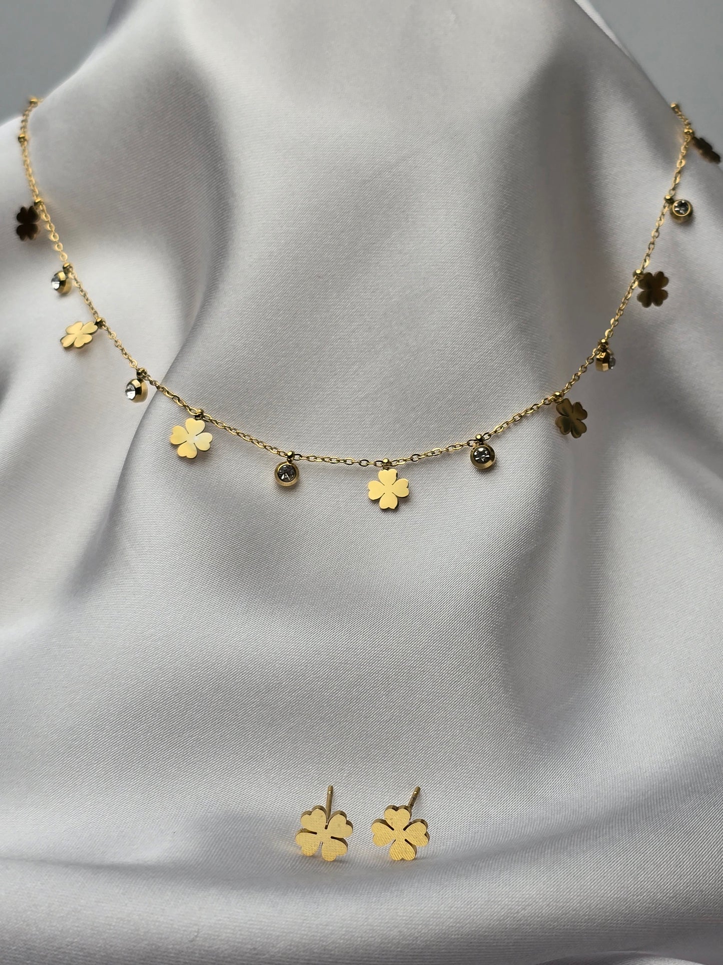 Elysian Clara Clover Set