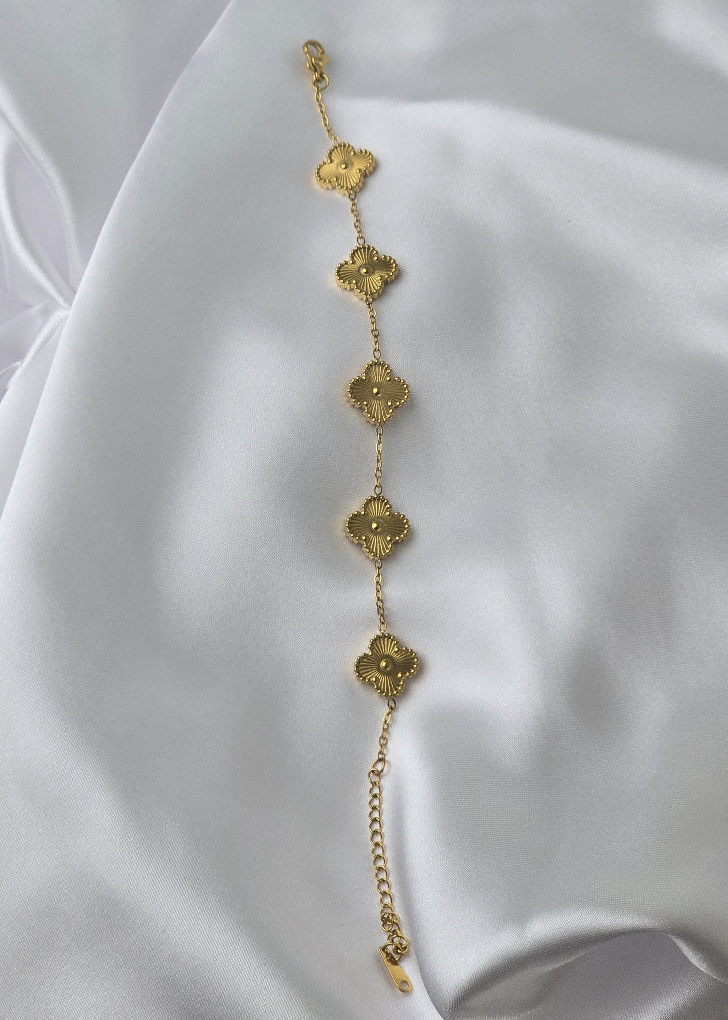 Golden Luck Clover Bracelet