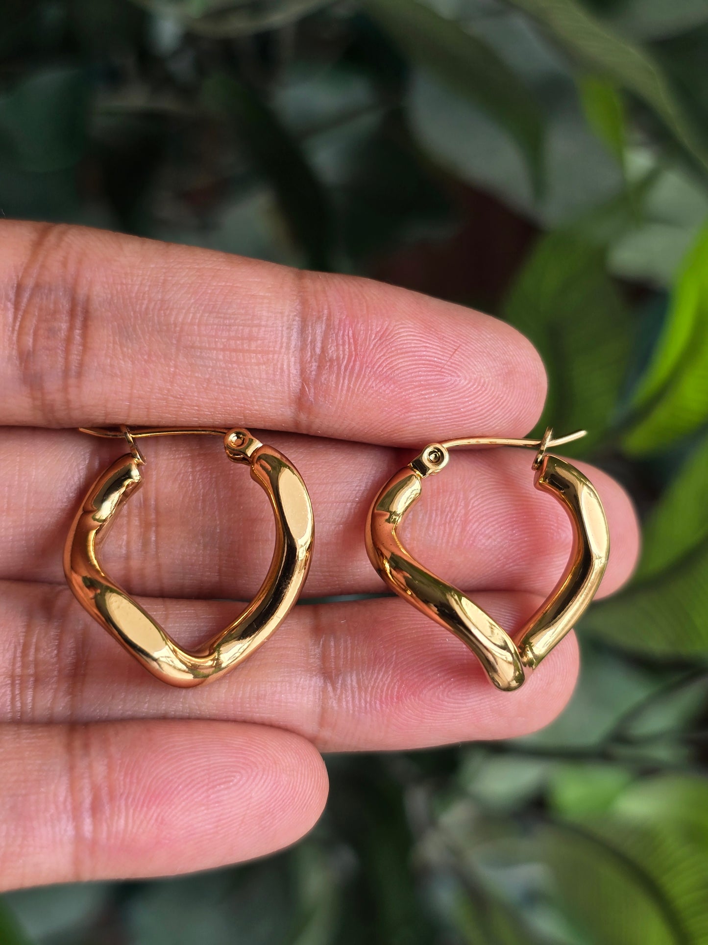 Eterna Terra Hoops