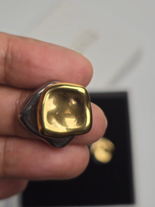 Solara Dual-Tone Studs