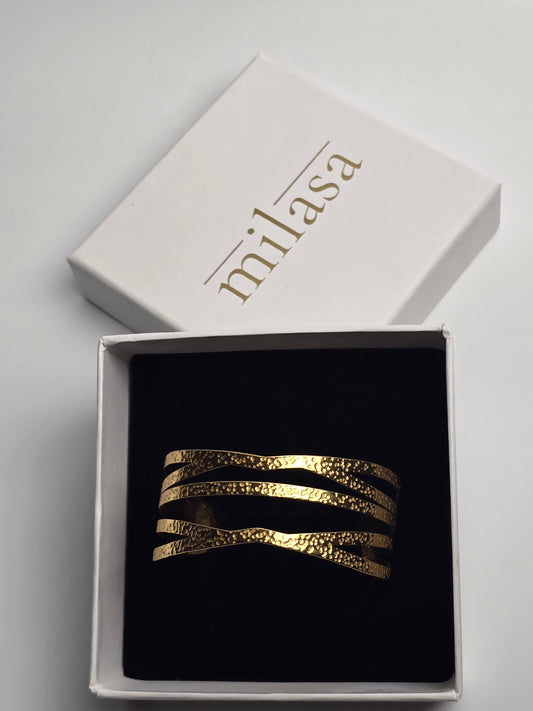 Trivetta Statement Cuff