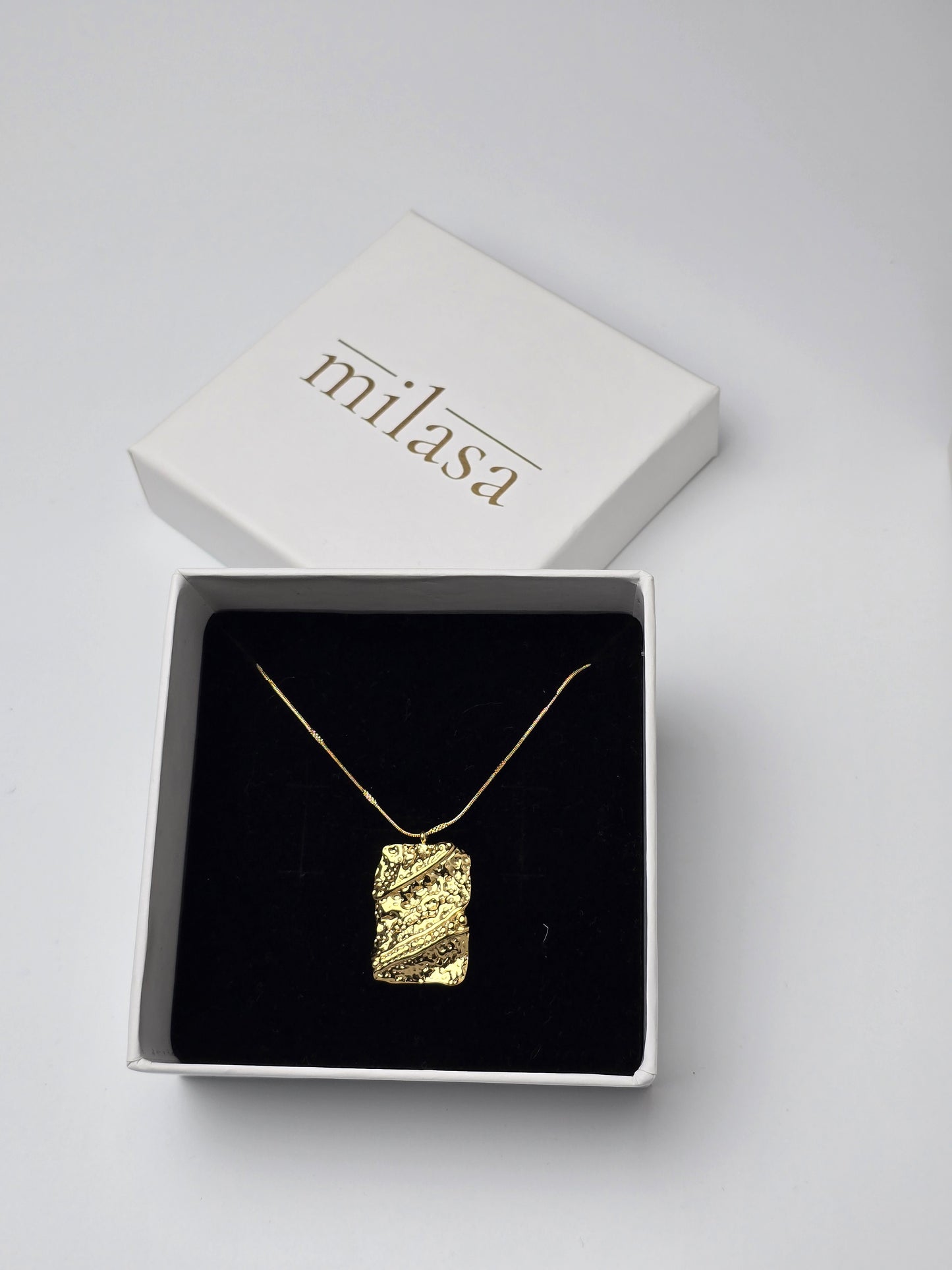 Aurelle Verena Necklace