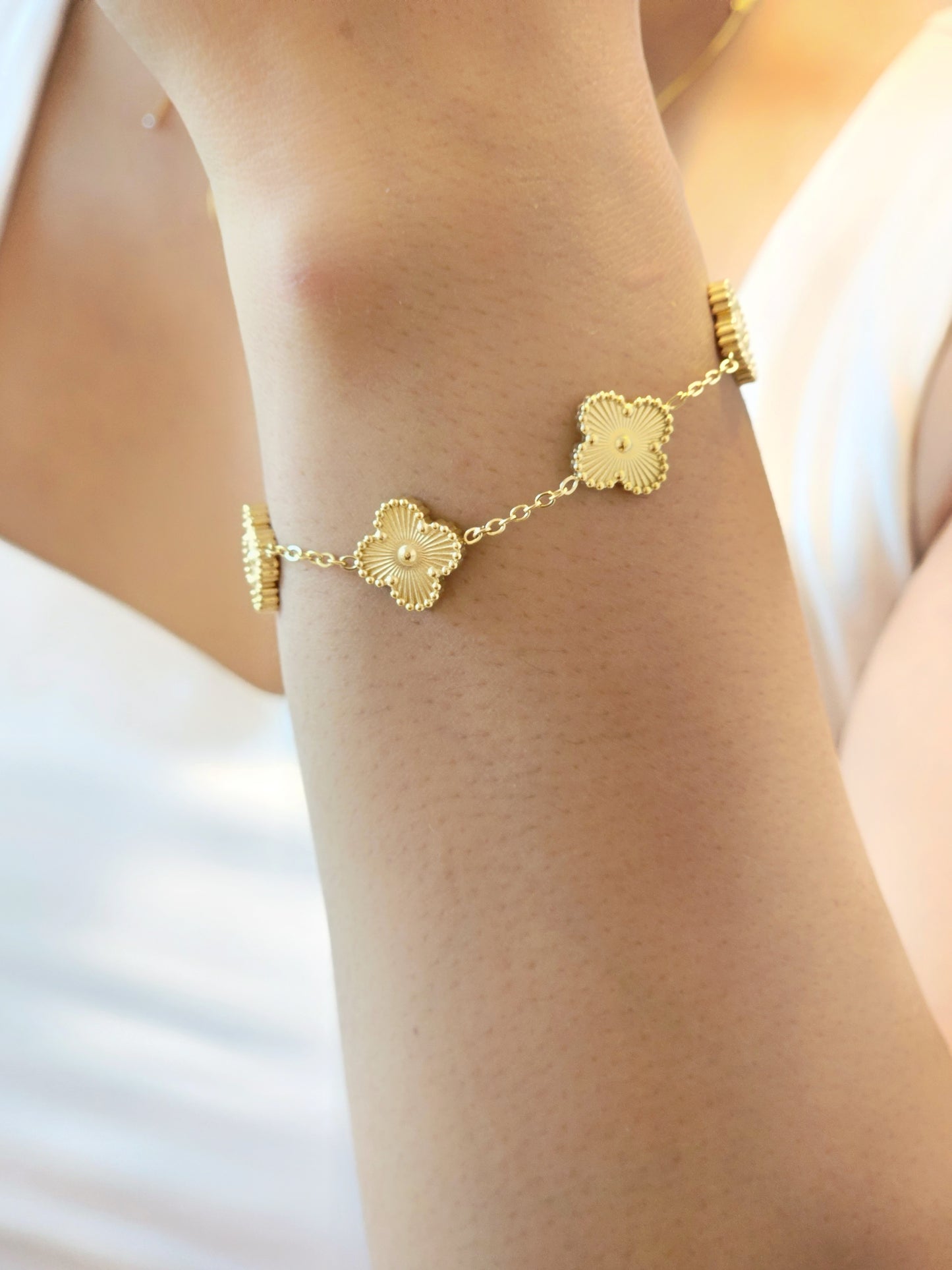 Golden Luck Clover Bracelet