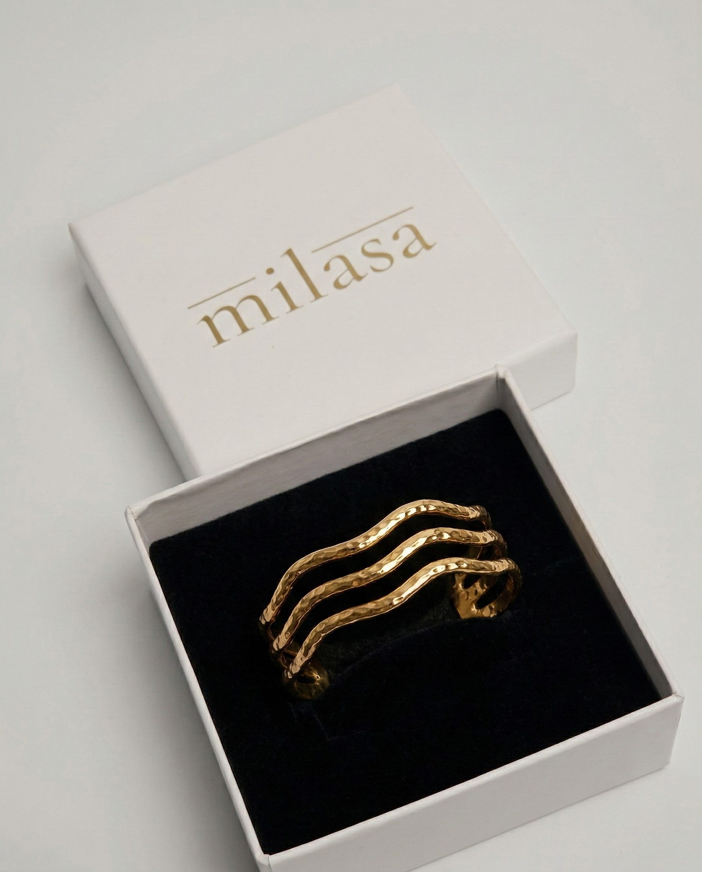 Lunaria Tria Luxe Cuff