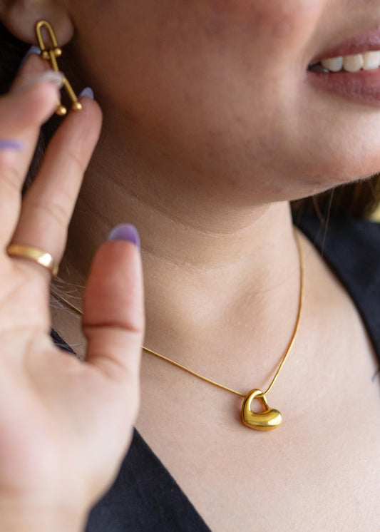 Aurelle Lumé Heart Necklace