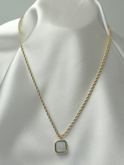 Aurelle Eira Necklace