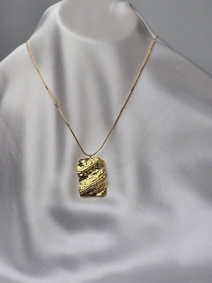 Aurelle Verena Necklace