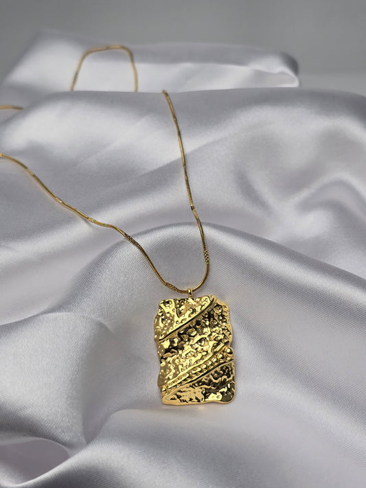Aurelle Verena Necklace