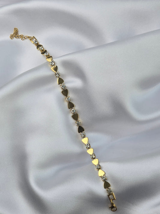 Aira Amora Heartline Bracelet