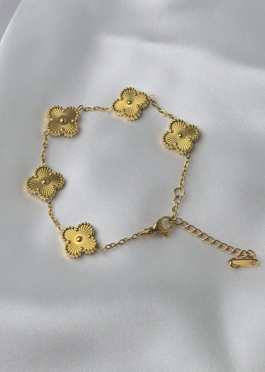 Golden Luck Clover Bracelet