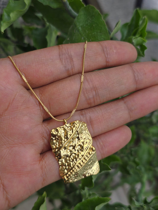 Aurelle Verena Necklace