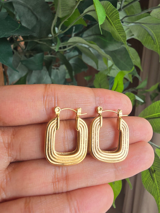 Eterna Strata Hoops