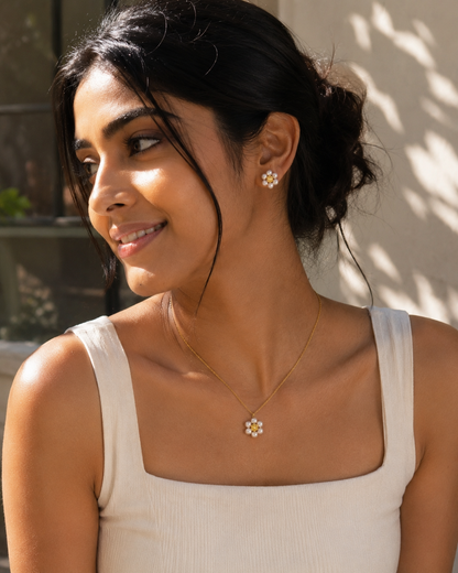 Pearl Bloom Necklace Set