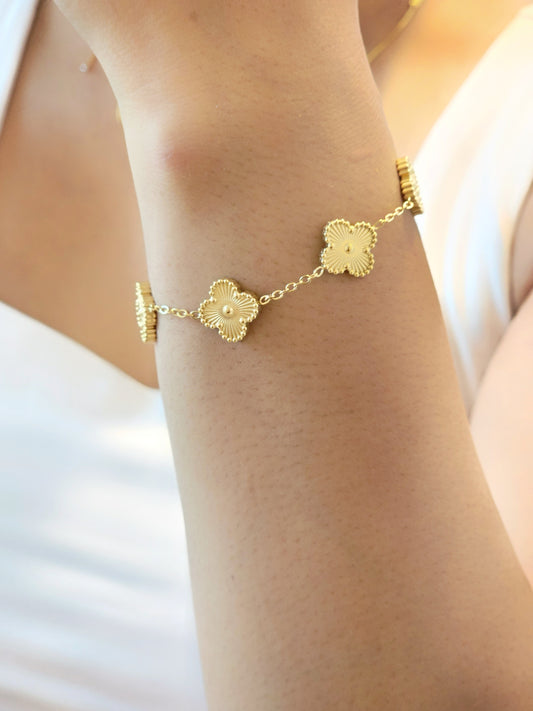 Golden Luck Clover Bracelet