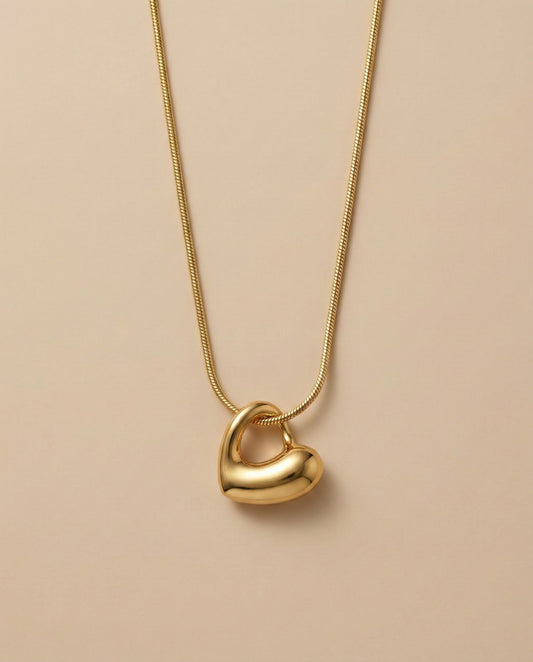 Aurelle Lumé Heart Necklace