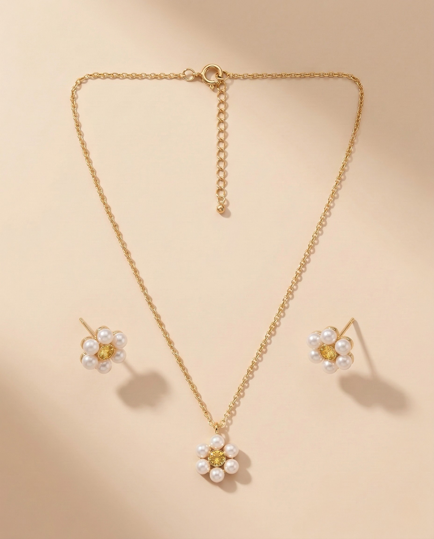 Pearl Bloom Necklace Set