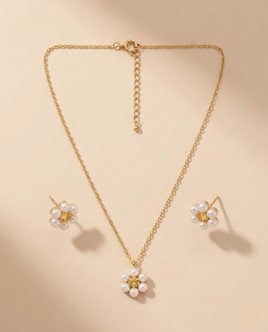Pearl Bloom Necklace Set