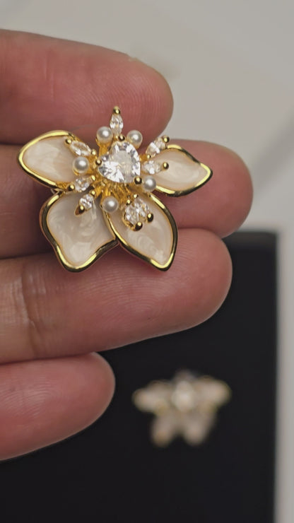Floral Fusion - Aurelle Blossom Whisper Necklace and Blanc Fleur Studs